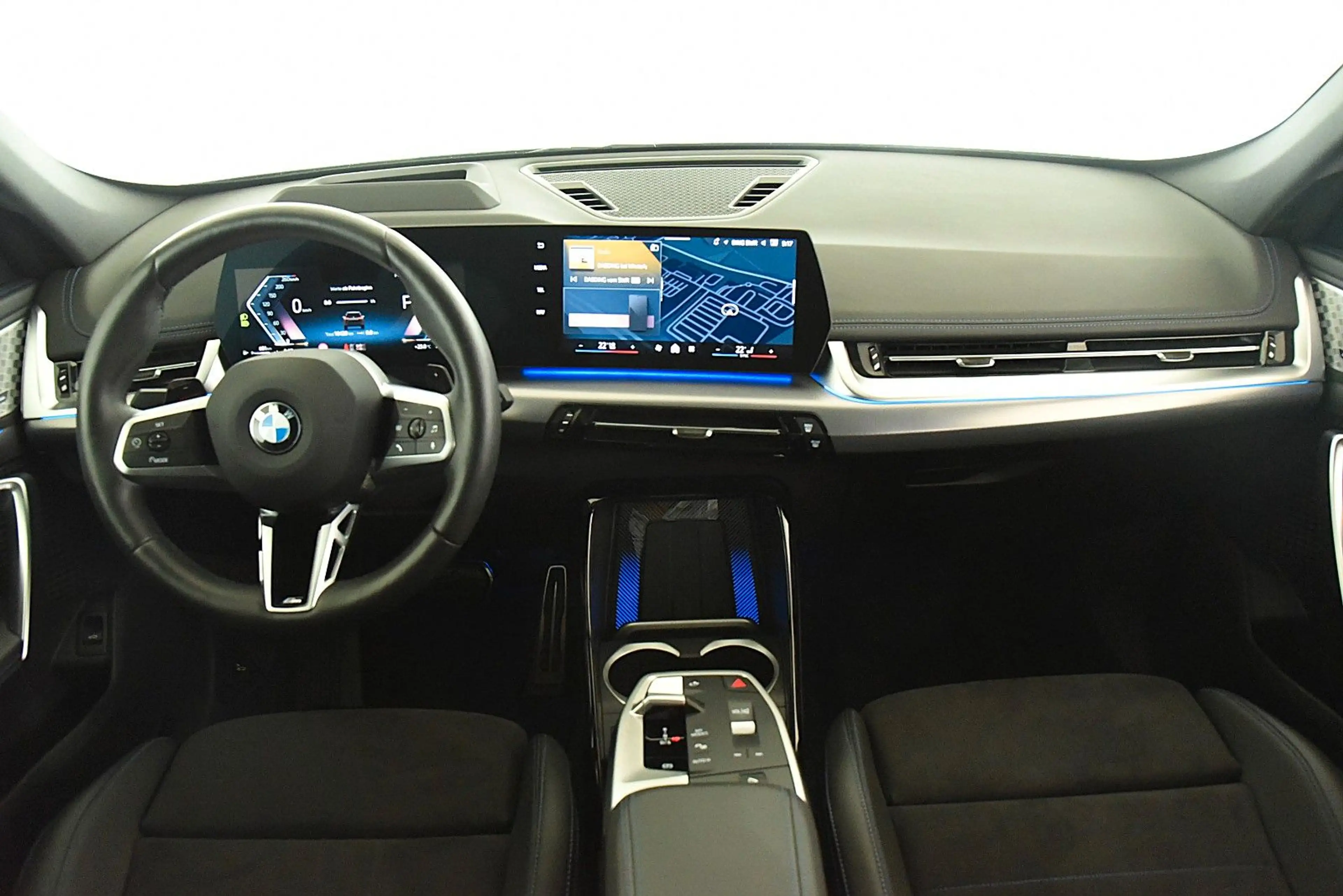 BMW X1 xDrive23d M Sport AHK DrivAssPro HiFi Head-Up — photo 10
