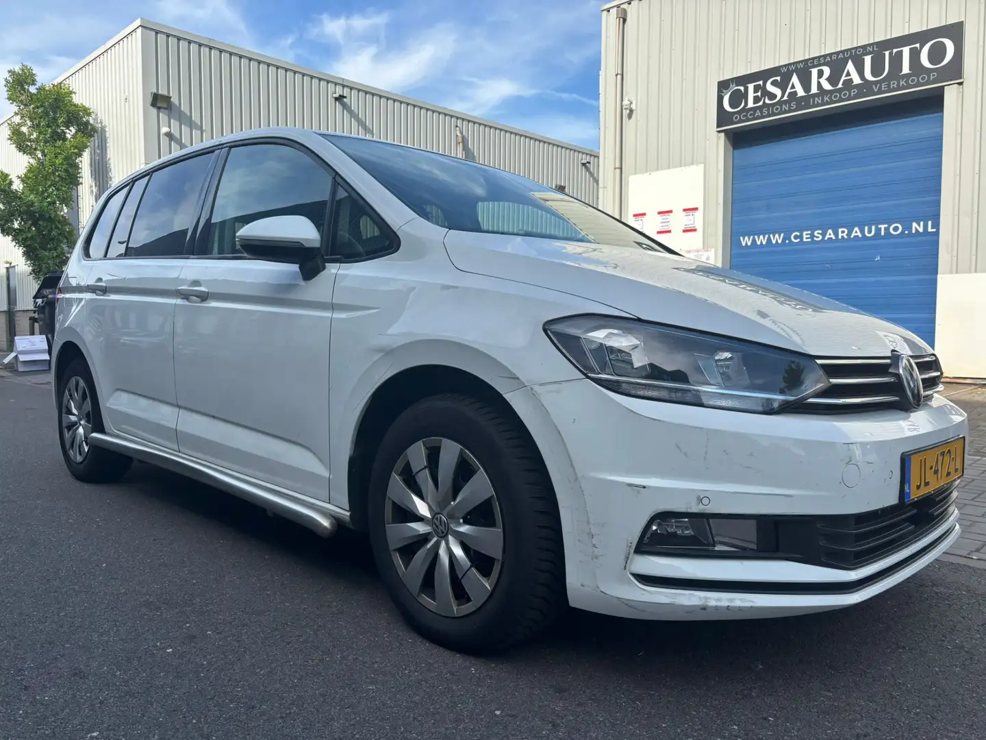 Volkswagen Touran 2.0 TDI SCR COMFORTLINE AUTOMAAT 6-TRAPS Wit - 1
