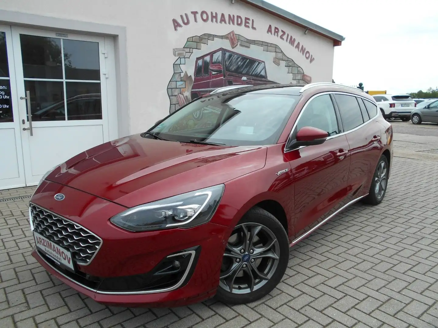 Ford Focus 1.5 Turnier Vignale NAVI/LEDER/LED/PANORAM Rot - 1