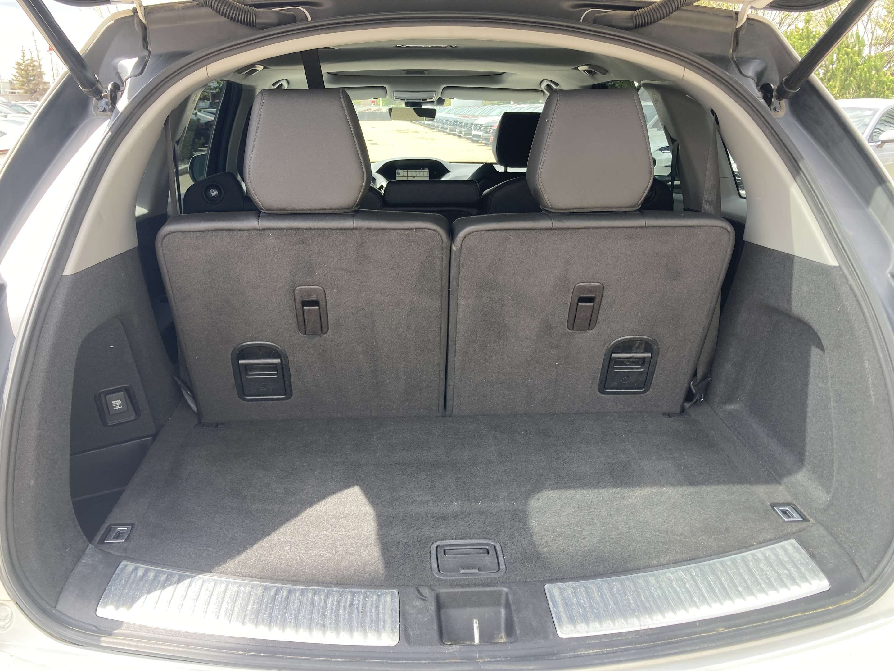 used 2020 Acura MDX car, priced at $29,900