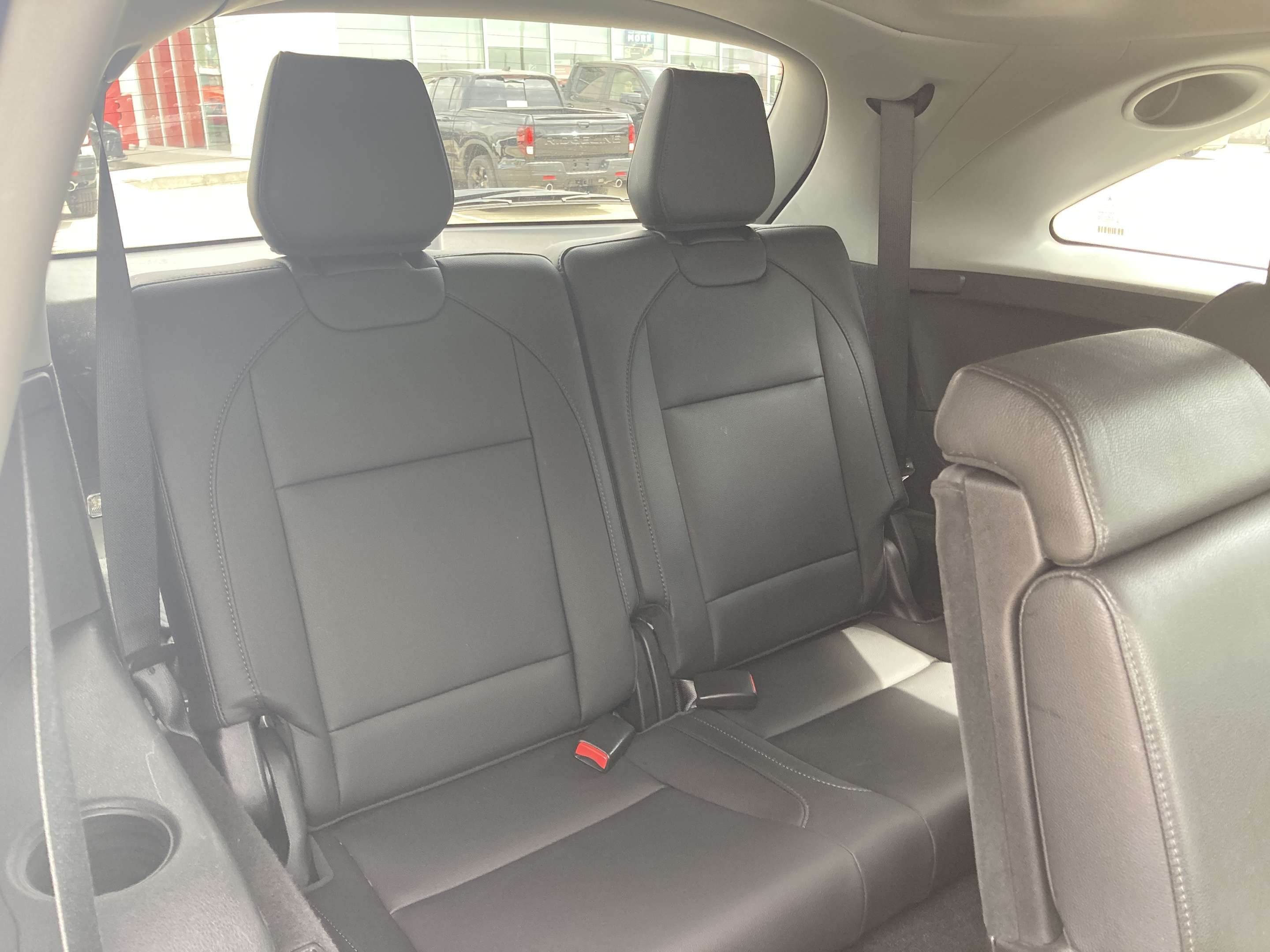 used 2020 Acura MDX car, priced at $29,900