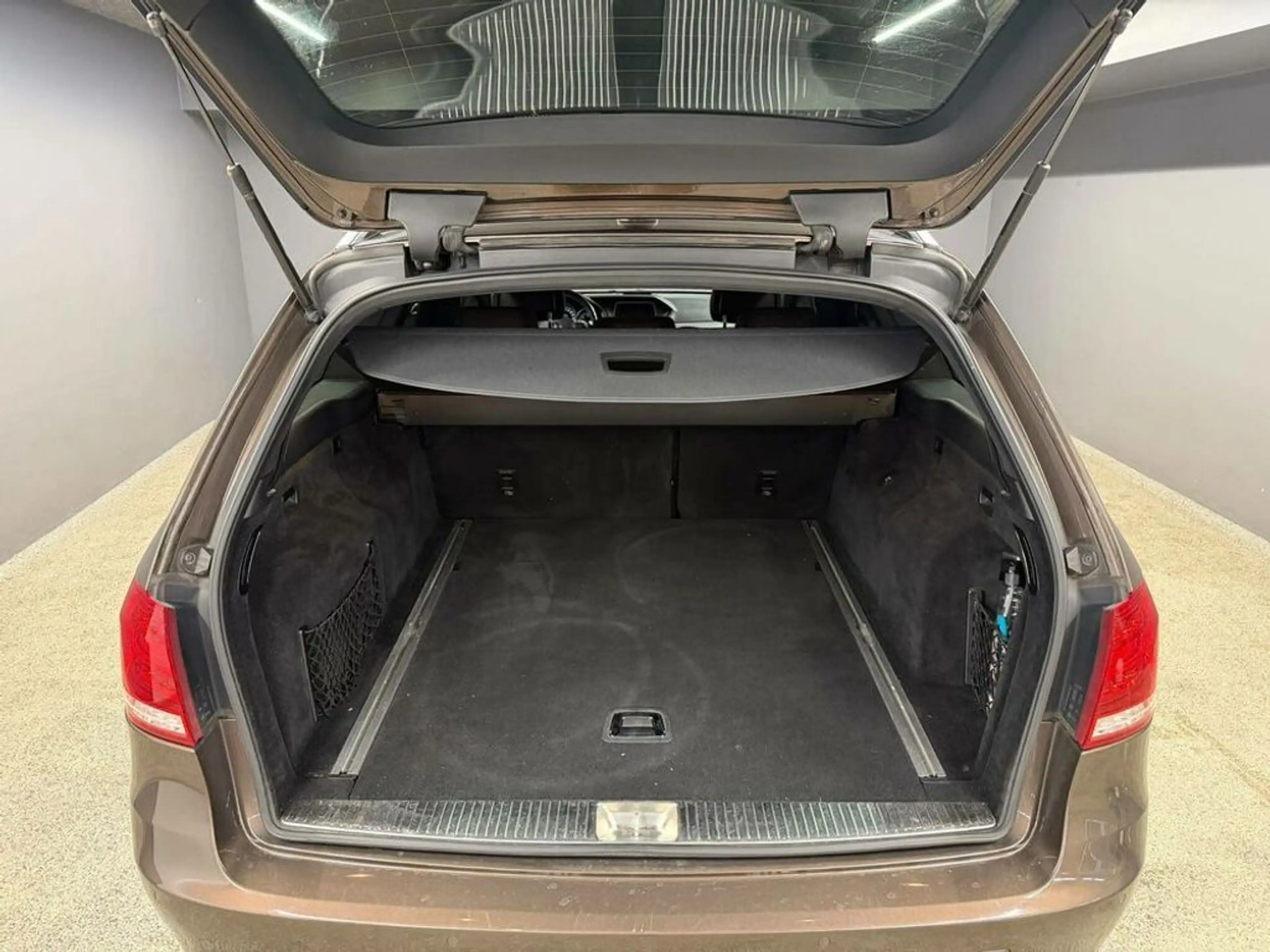 Mercedes-Benz E 250 CDI 4Matic (212.282) — photo 7