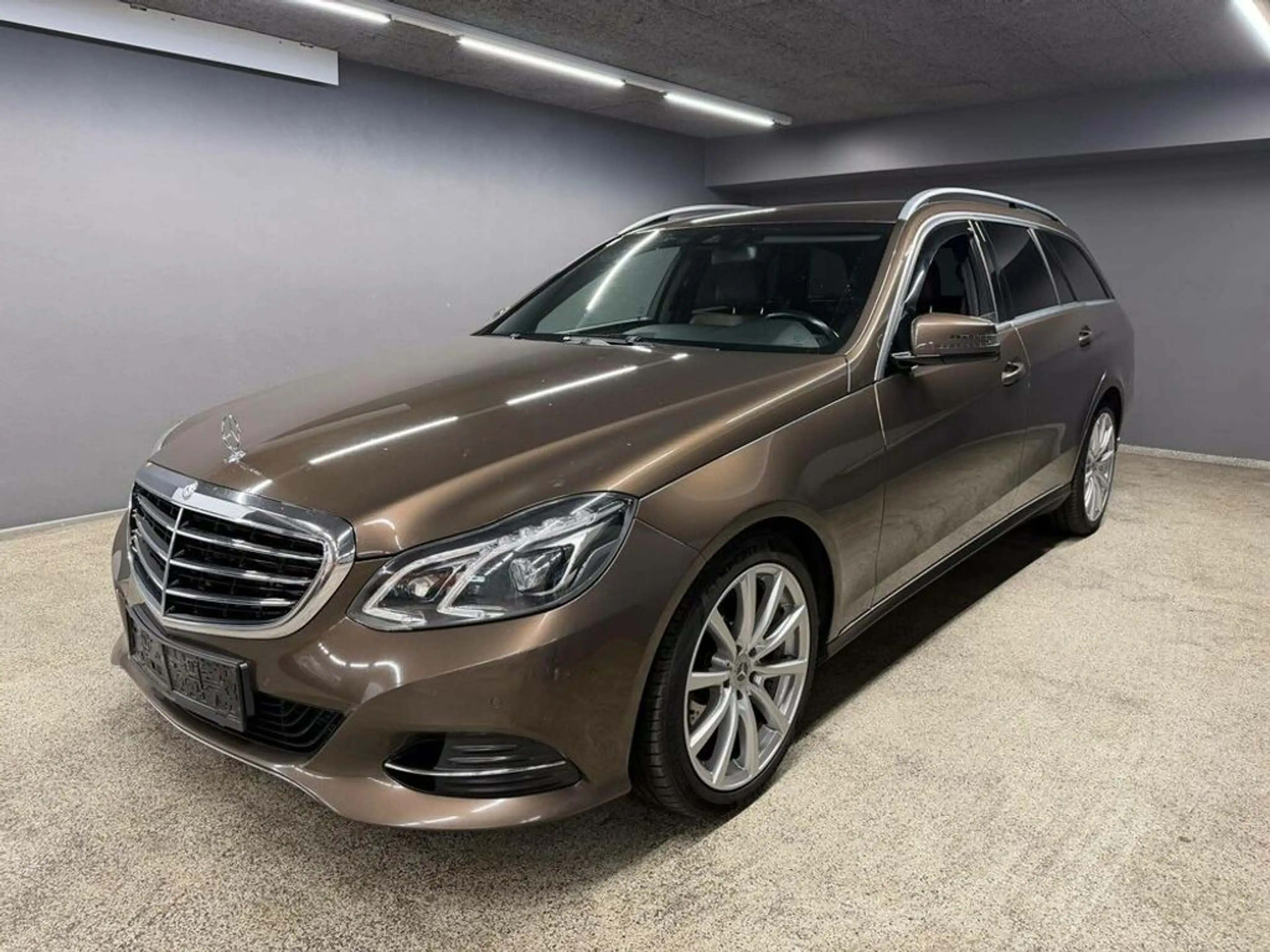 Mercedes-Benz E 250 CDI 4Matic (212.282)
