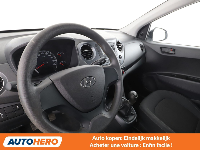 Hyundai i10 1.0 Basis — photo 14