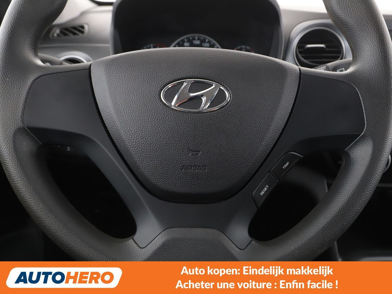 Hyundai i10 1.0 Basis — photo 5