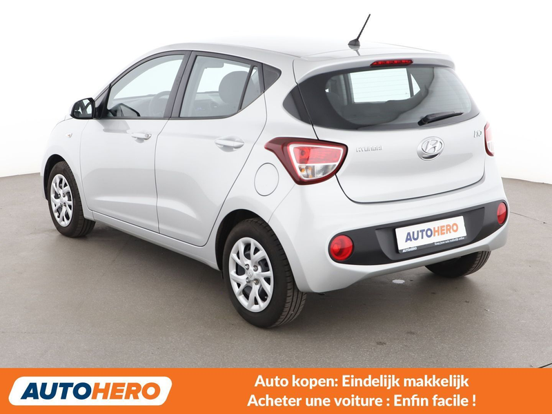 Hyundai i10 1.0 Basis — photo 4