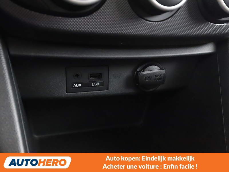 Hyundai i10 1.0 Basis — photo 9