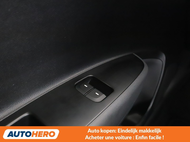 Hyundai i10 1.0 Basis — photo 12