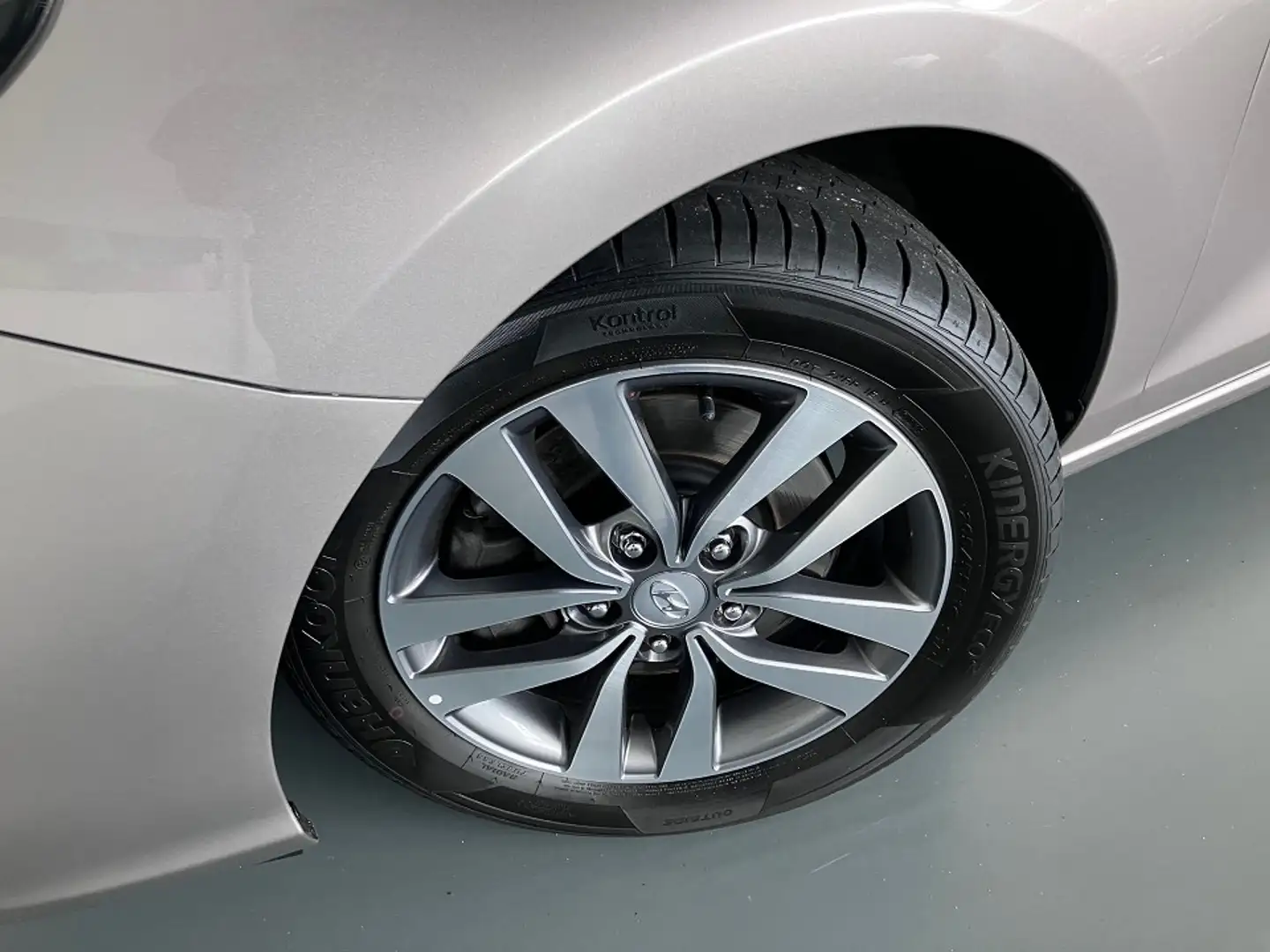 Hyundai i30 Fastback 1.0 T-GDI Trend - Kamera/ Klima/ Freispr. Grau - 2