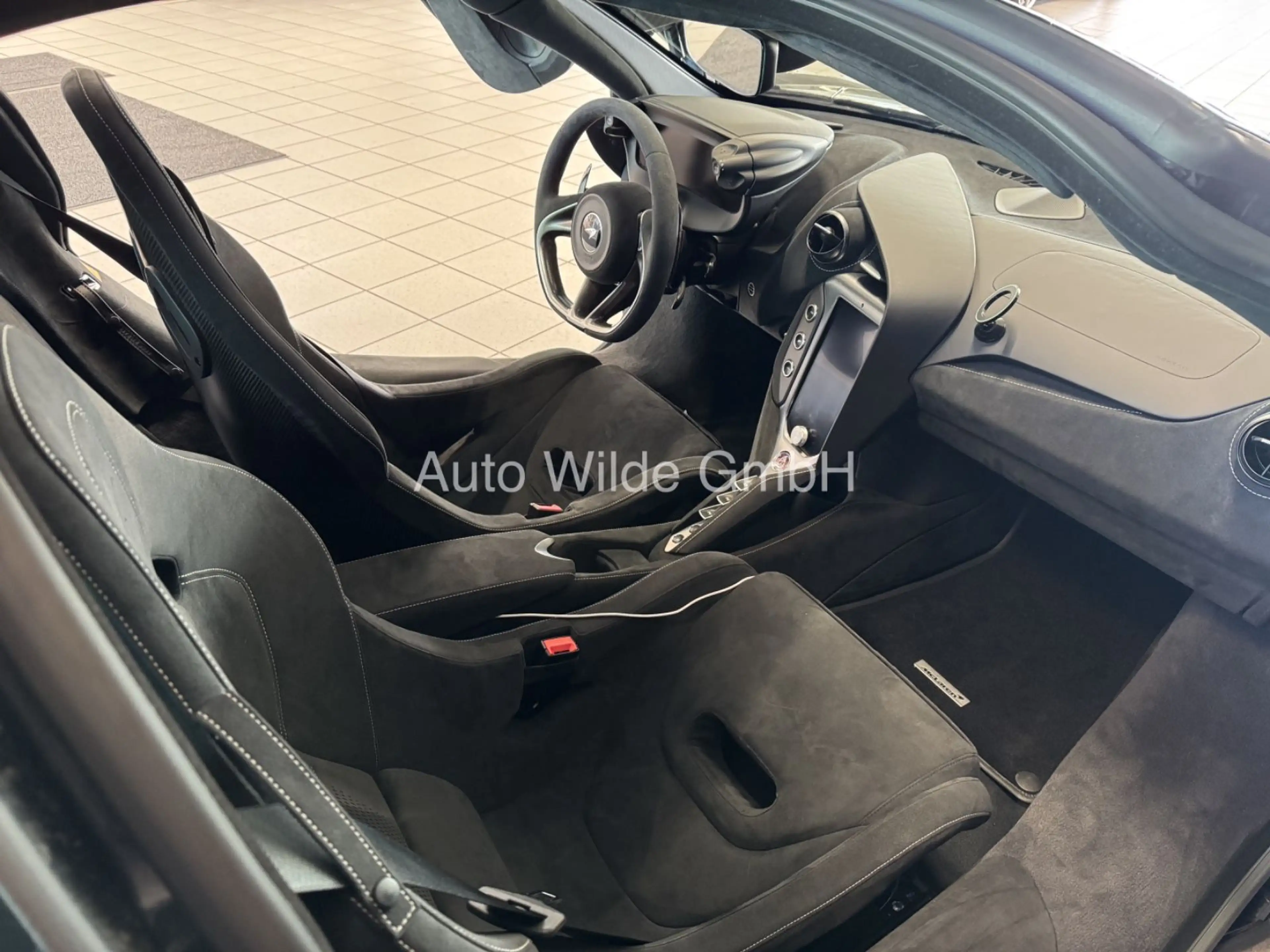 McLaren 750S Coupe /Performance int./ Track Brake/Lift — photo 9
