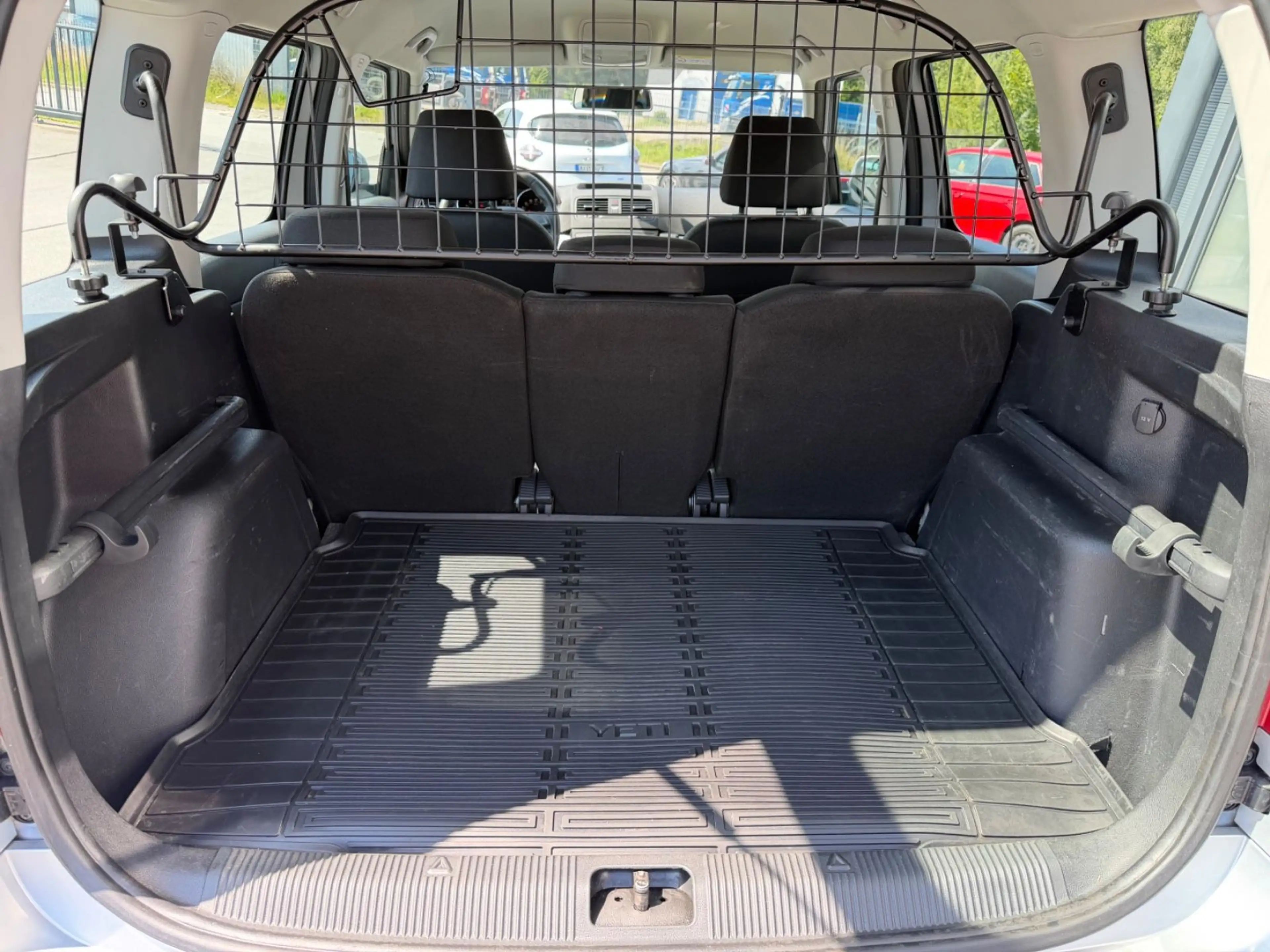 Skoda Yeti Active Outdoor 4x4 — photo 7