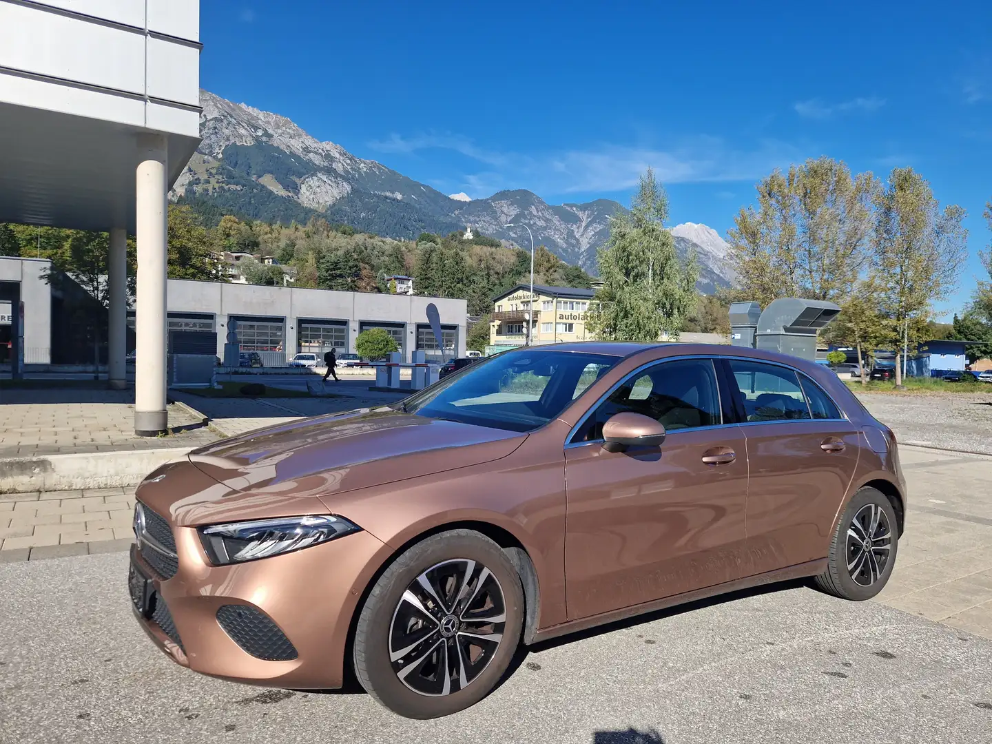 Mercedes-Benz A 180 A 180 Aut. Neuwertig-LED-NAVI-Teilleder-Rosegold! Bronze - 2