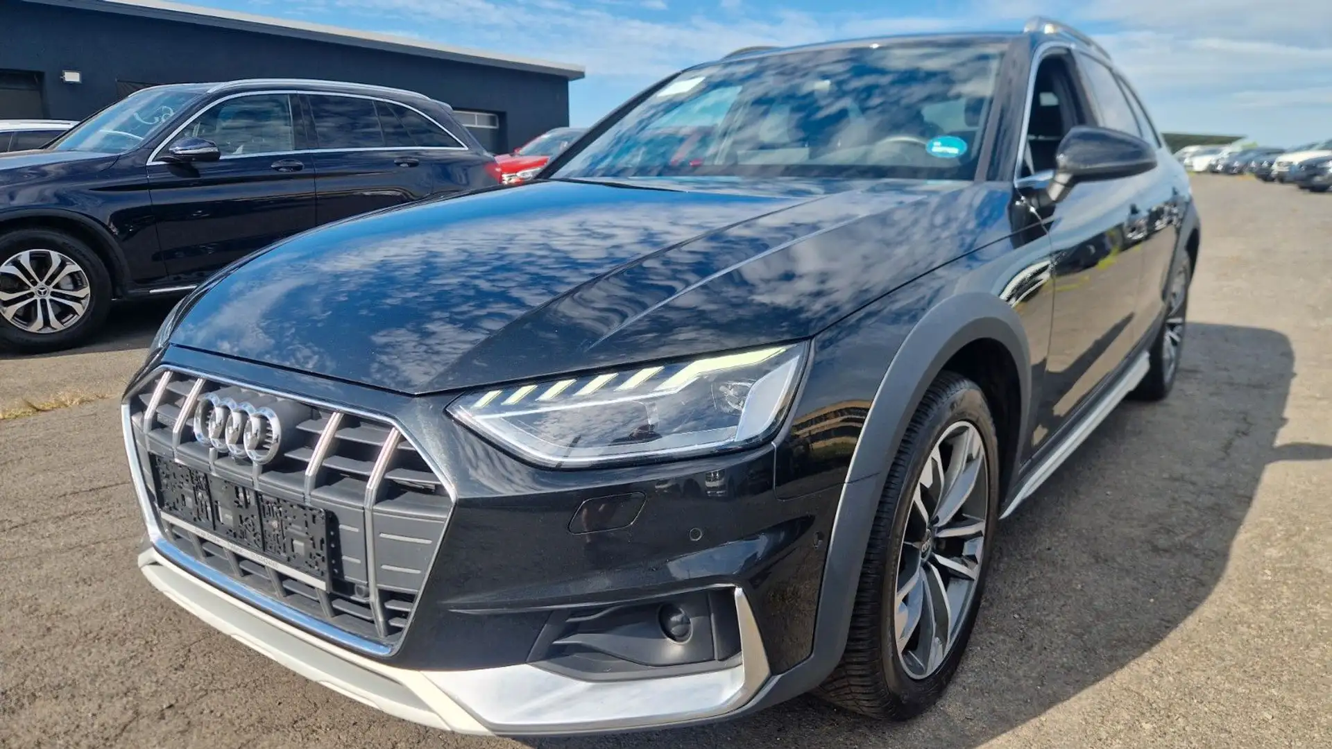 Audi A4 allroad quattro 40 TDI Pano Leder Virtual AHK Noir - 1