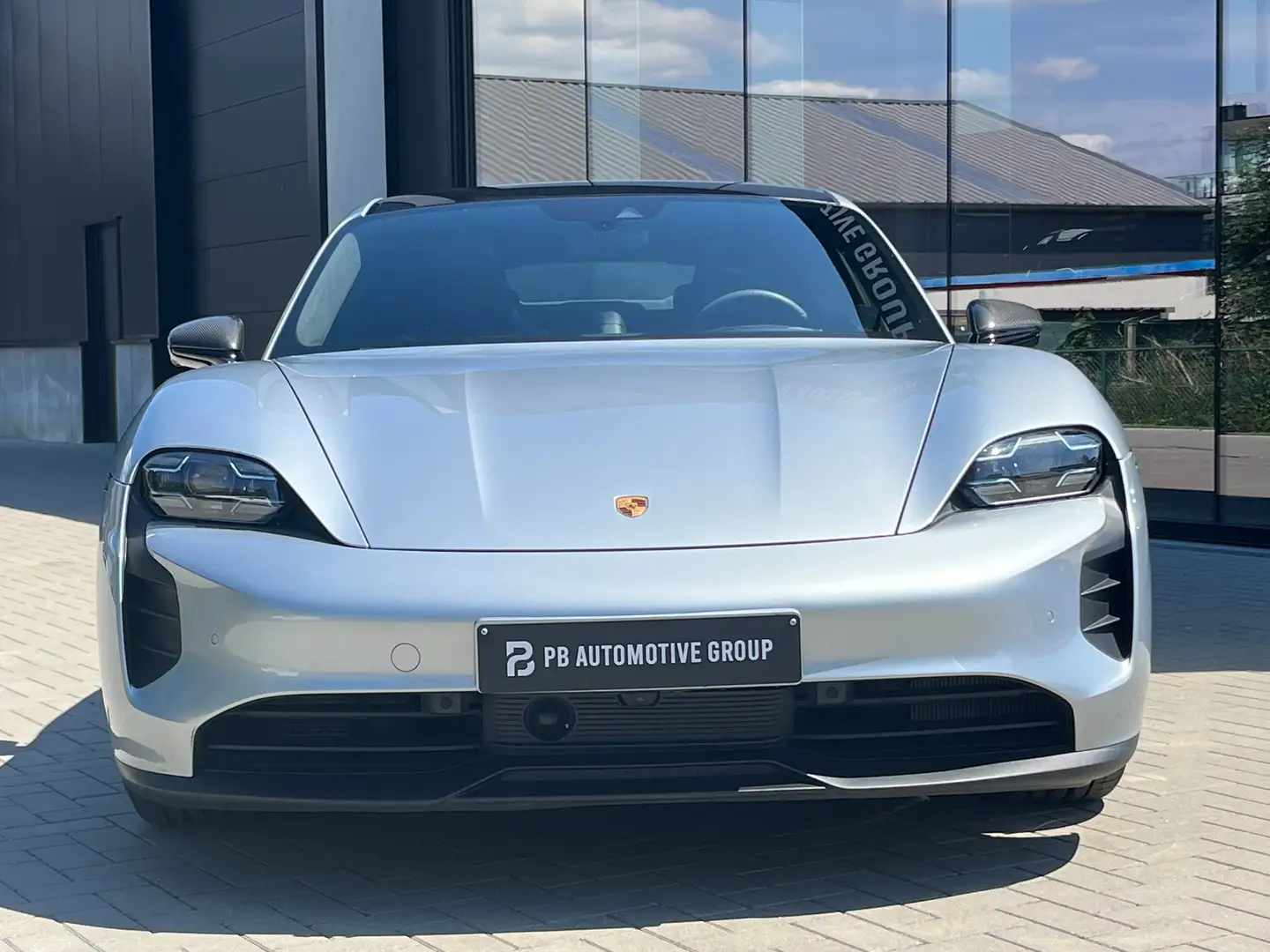 Porsche Taycan 4S Performancebattery Plus-Pano-Sportchrono Grijs - 2