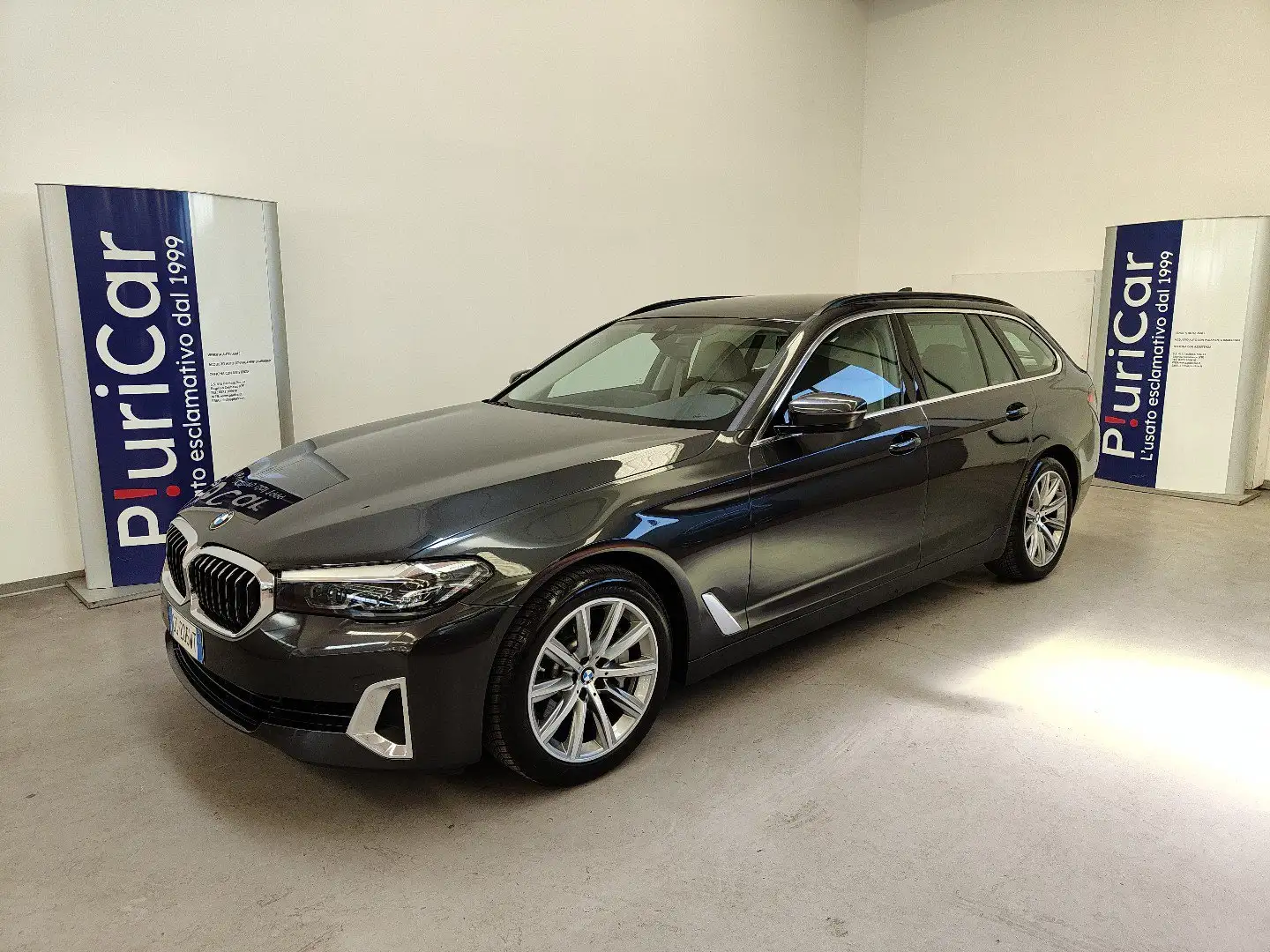 BMW 530 i 48V xDrive Touring Luxury auto Pelle Navi 18” Grau - 1