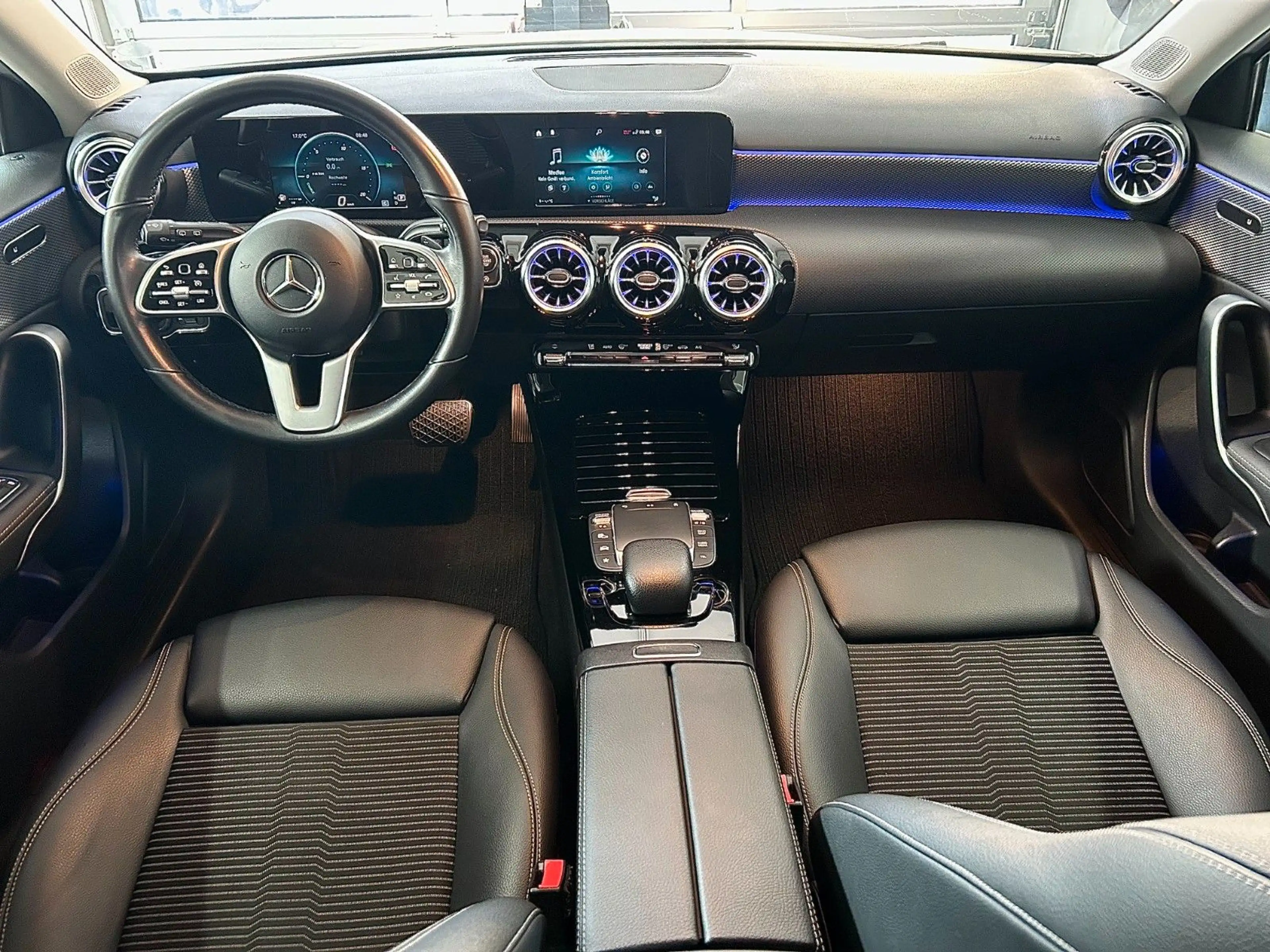 Mercedes-Benz A 180 Aut. — photo 8