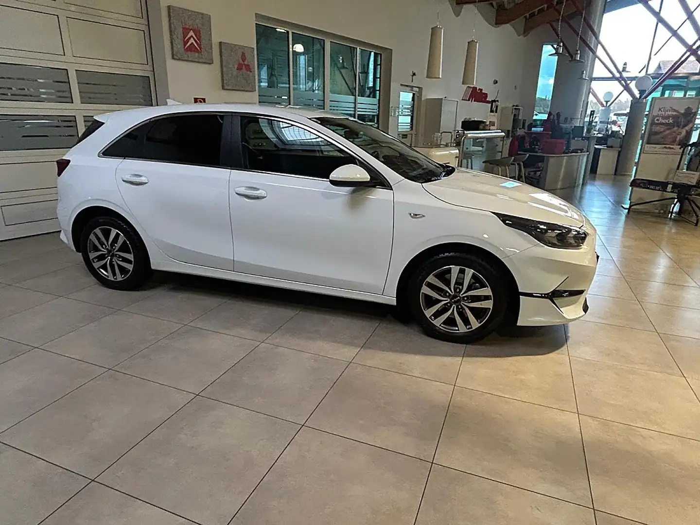 Kia Ceed / cee'd ceed 1,0 T-GDI GPF Silber Weiß - 2