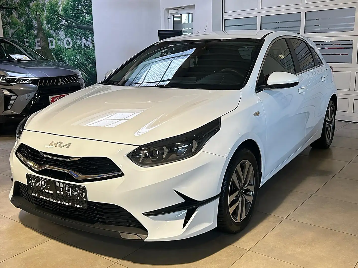 Kia Ceed / cee'd ceed 1,0 T-GDI GPF Silber Weiß - 1