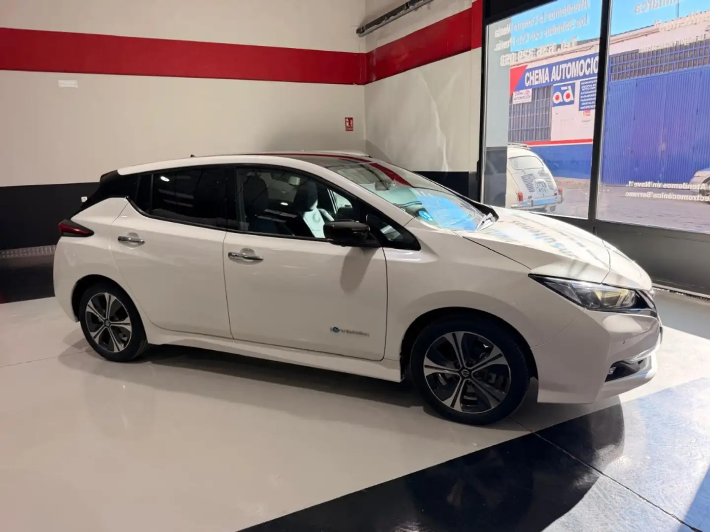 Nissan Leaf 40 kWh N-Connecta - 2