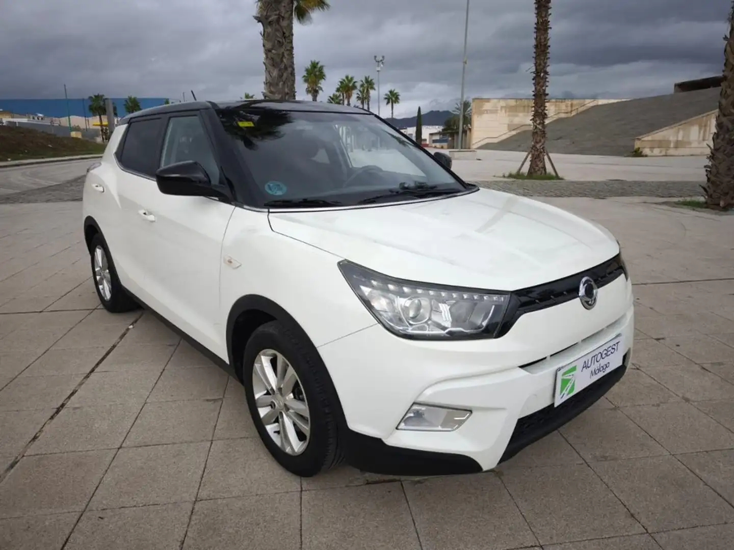 SsangYong Tivoli D16T Premium 4x2 Blanco - 1