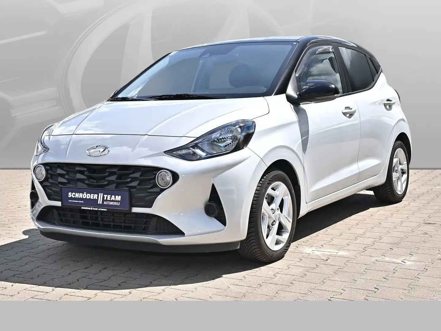 Hyundai i10 1.2 Prime srebrna - 1