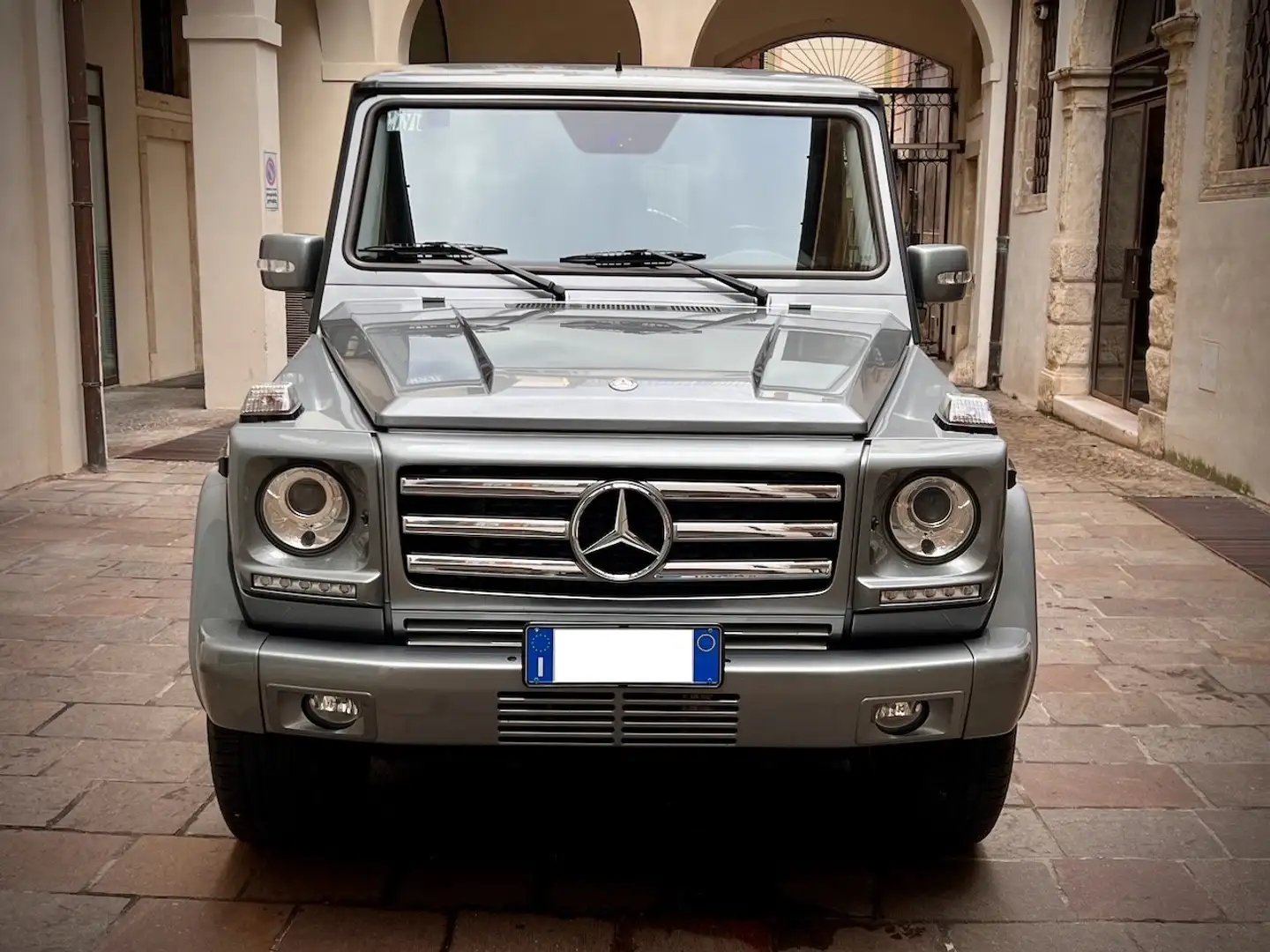 Mercedes-Benz G 350 G 350 BlueTEC S.W. Lunga Šedá - 1