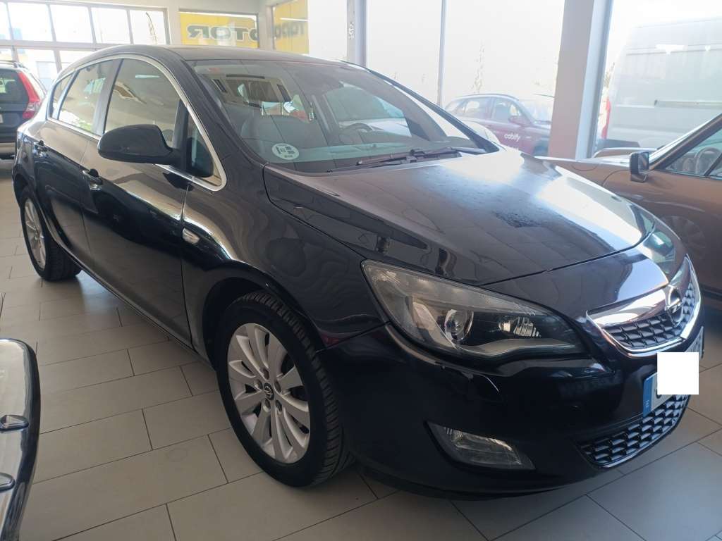 Opel Astra 2.0CDTI Sport S/S - foto 1