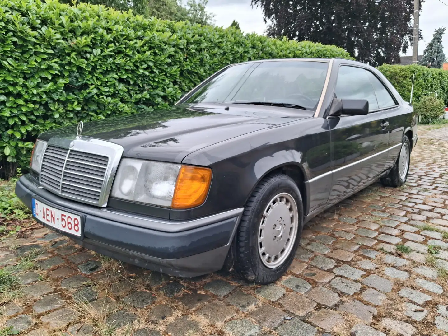 Mercedes-Benz 230 E 230 Coupe - 1