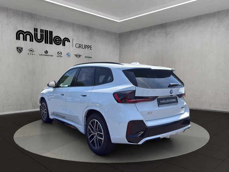 BMW X1 sDrive18d M SPORT LED KOMFORTZUG RÜCKFAHRKAMERA SH — photo 4