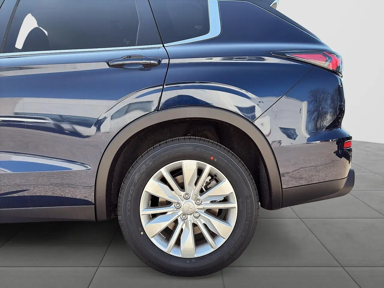 Mitsubishi Outlander снимка Mitsubishi Outlander