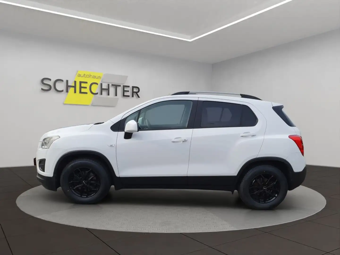 Chevrolet Trax 1.6 LS Білий - 2