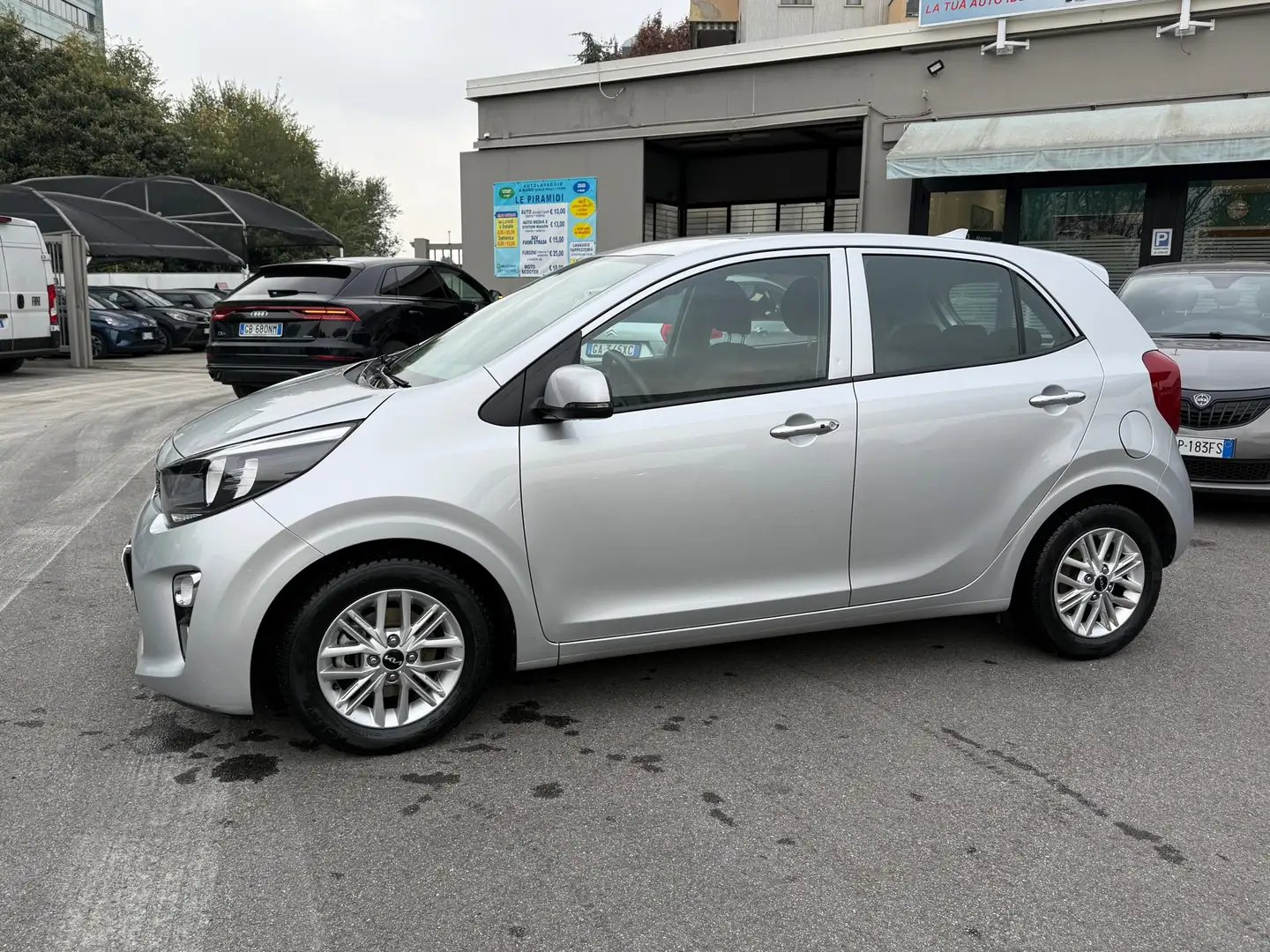 Kia Picanto 1.0 dpi X Line Grigio - 2