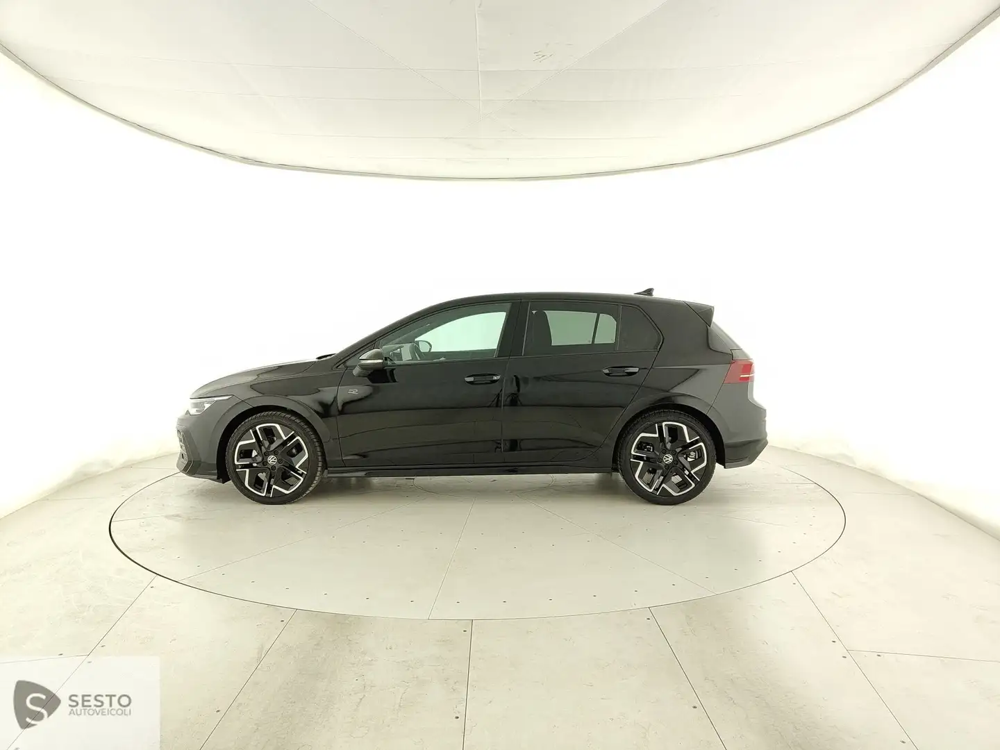 Volkswagen Golf 8 2.0 tdi R-Line Plus 150cv dsg Schwarz - 2