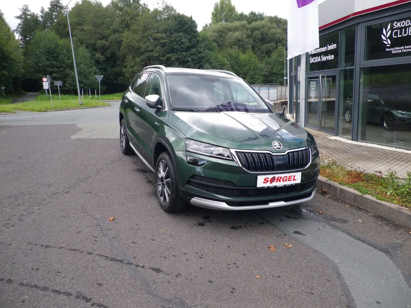 Skoda Karoq Scout KEIN 4x4 !!! Vert - 1