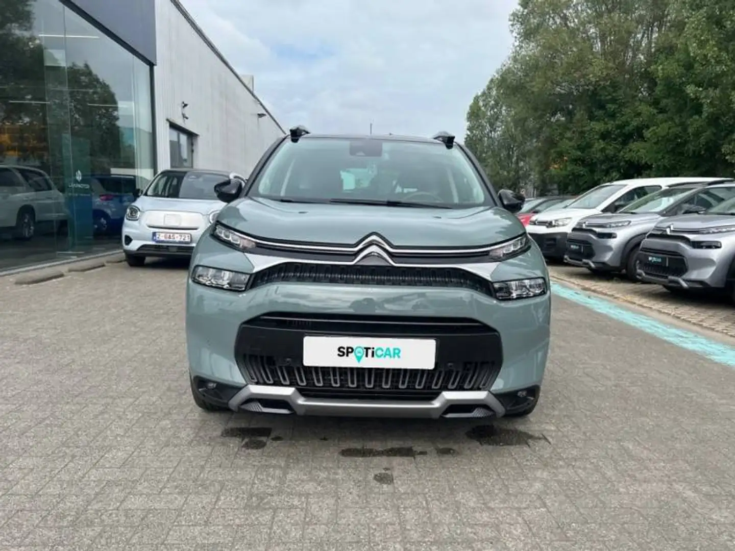 Citroen C3 Aircross 1 1.2 PureTech 130 S&S EAT6 Shine Groen - 2
