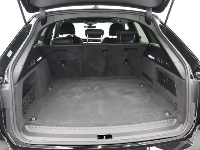 Audi A6 view 8