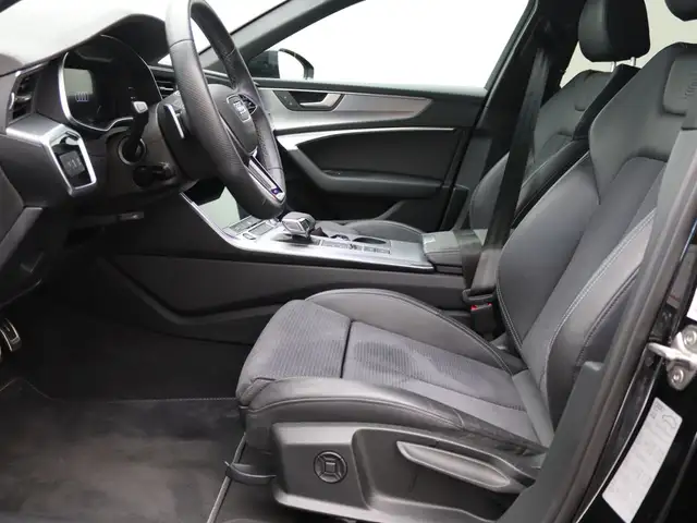 Audi A6 view 12