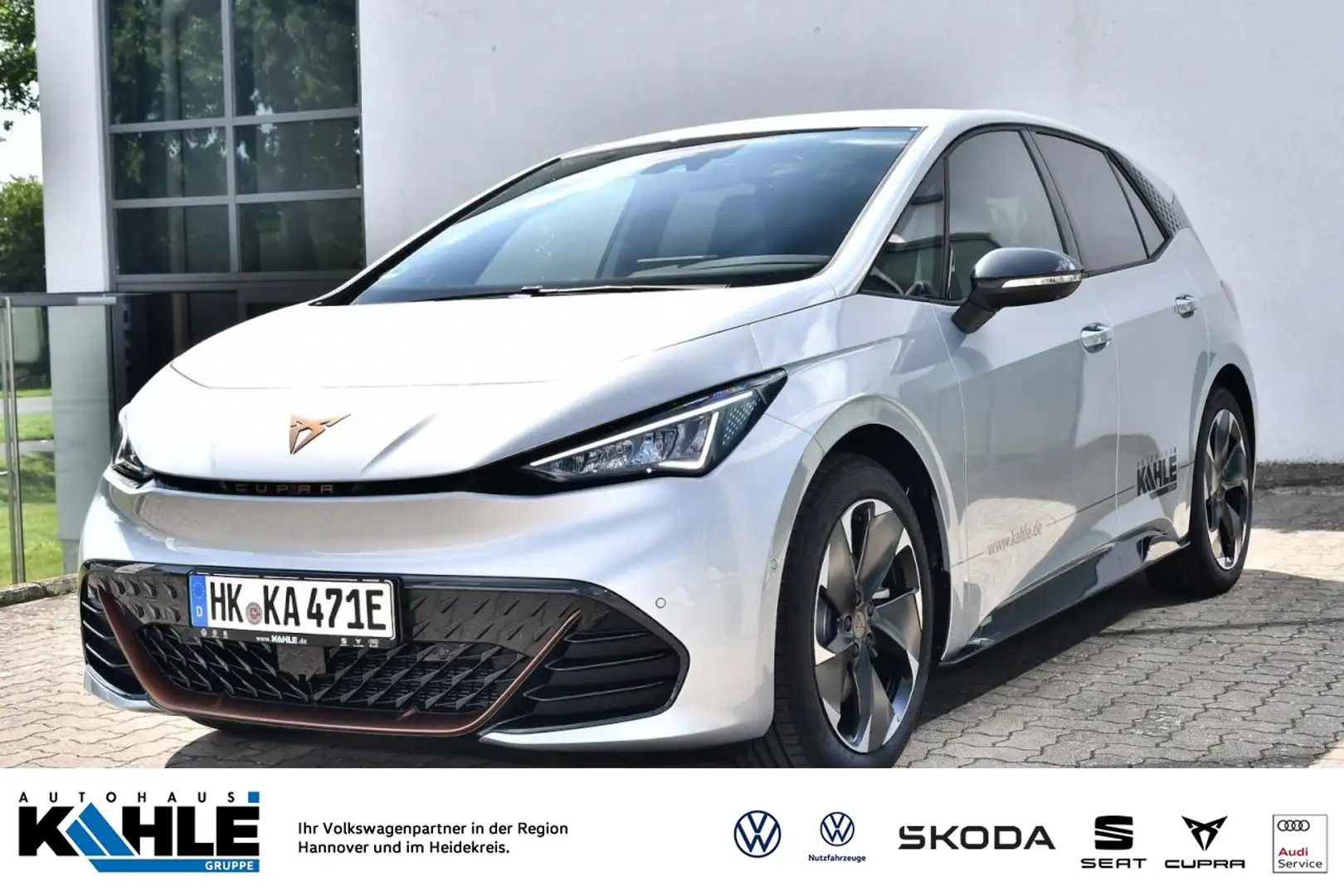 SEAT Born VZ eBoost Navi LED ACC SHZ RFK PDC DAB+ Silber - 1