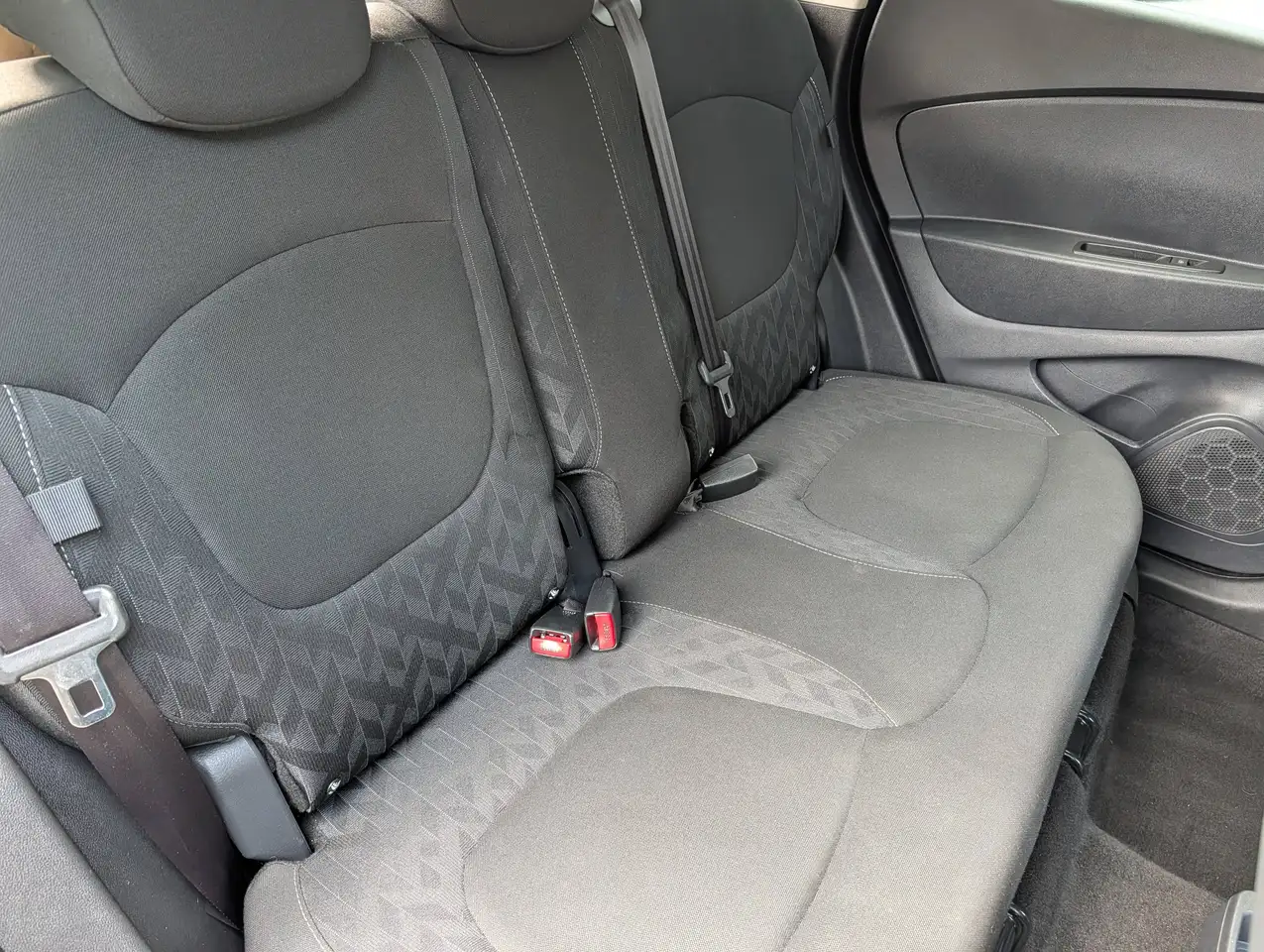 Renault Captur — photo 11