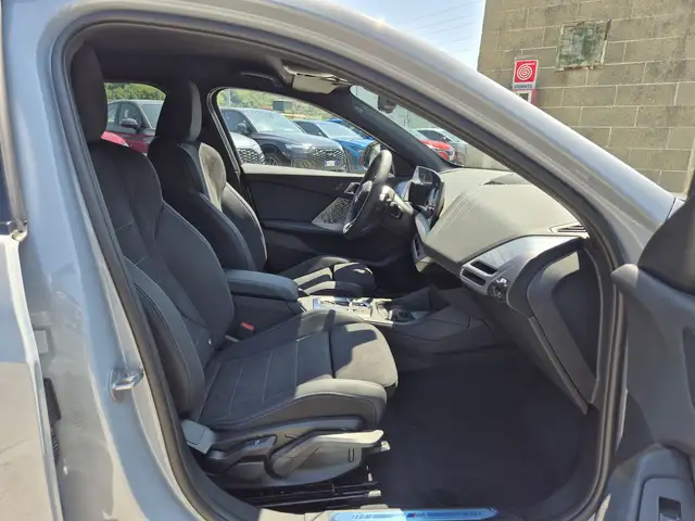 BMW 1 Series view 9
