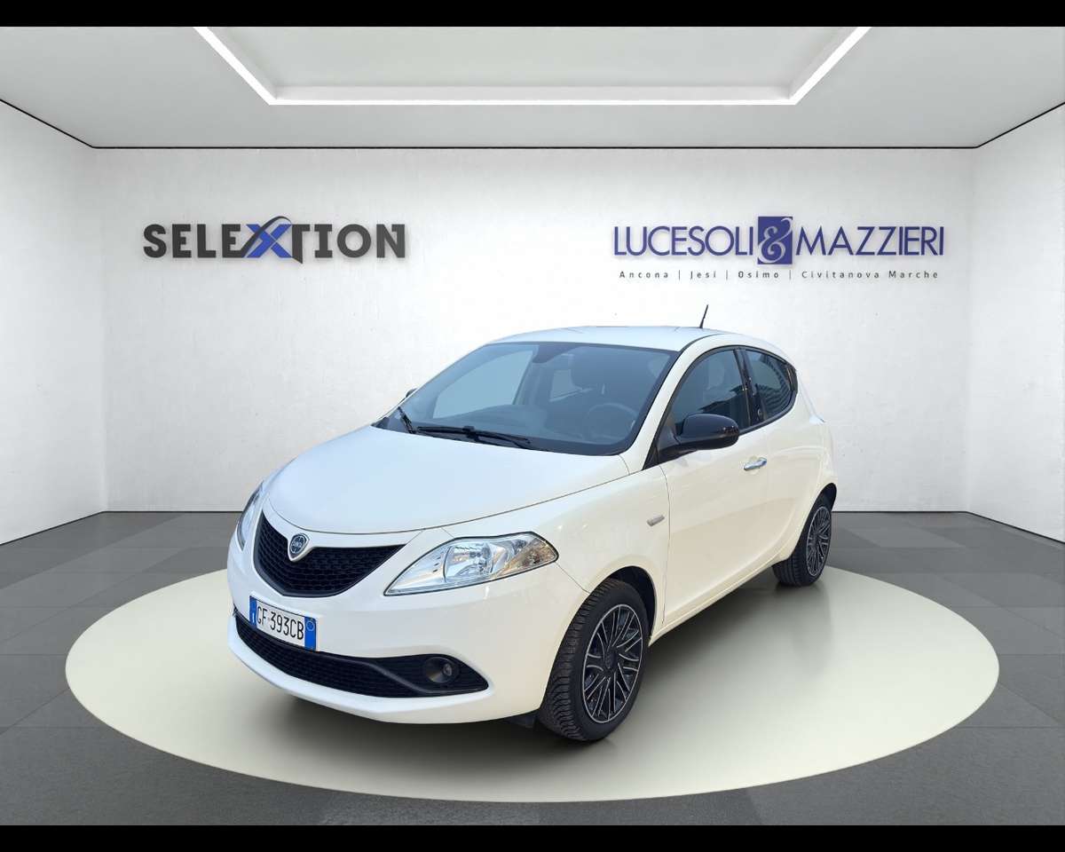Lancia Ypsilon 1.0 Fire Ecochic Gold gpl