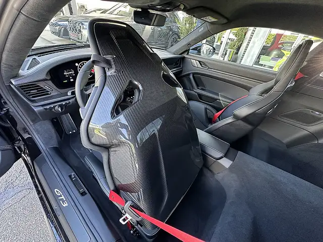 Porsche 992 911 992.2 GT3 Touring Coupé / Schalensitze / Bose Ansicht 23