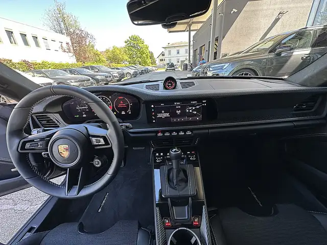 Porsche 992 911 992.2 GT3 Touring Coupé / Schalensitze / Bose Ansicht 27