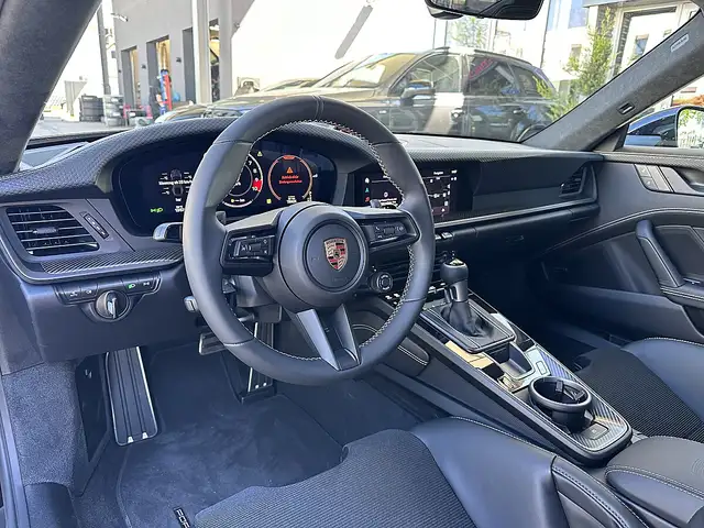 Porsche 992 911 992.2 GT3 Touring Coupé / Schalensitze / Bose Ansicht 26
