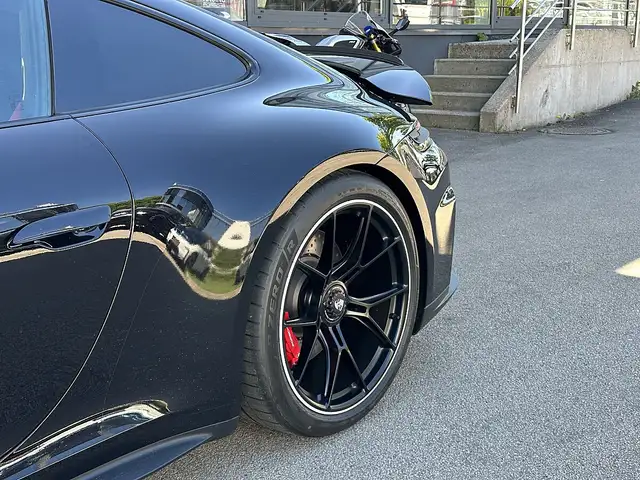 Porsche 992 911 992.2 GT3 Touring Coupé / Schalensitze / Bose Ansicht 10