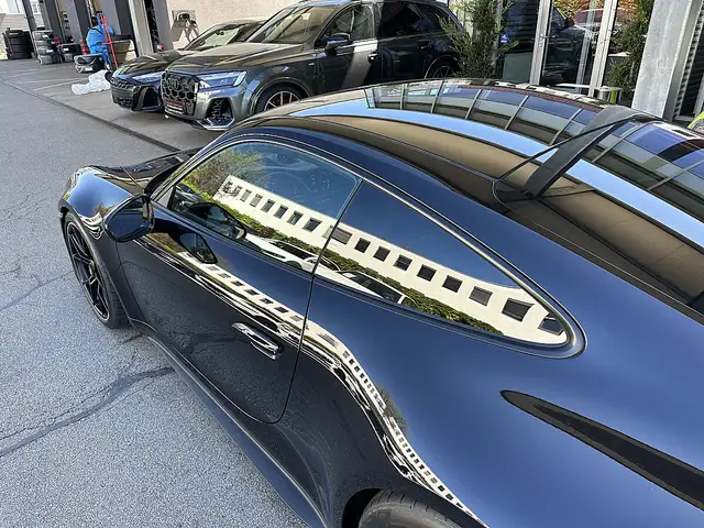 Porsche 992 911 992.2 GT3 Touring Coupé / Schalensitze / Bose Ansicht 15