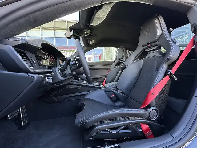 Porsche 992 911 992.2 GT3 Touring Coupé / Schalensitze / Bose Ansicht 19