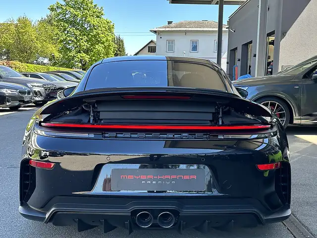 Porsche 992 911 992.2 GT3 Touring Coupé / Schalensitze / Bose Ansicht 13