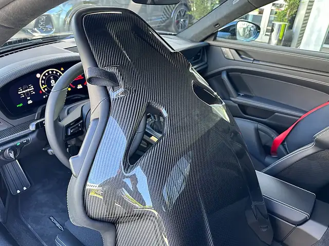 Porsche 992 911 992.2 GT3 Touring Coupé / Schalensitze / Bose Ansicht 24