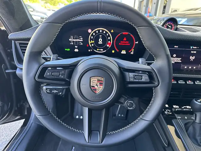 Porsche 992 911 992.2 GT3 Touring Coupé / Schalensitze / Bose Ansicht 28